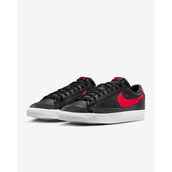Nike Men's Blazer Low '77 Vintage Sneaker Black Red Streetwear Retro Classic - Picture 1 of 8